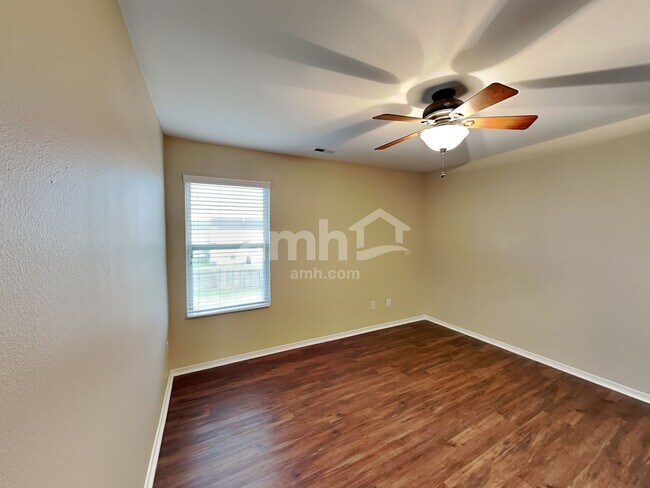 Building Photo - 1836 Meadow Crossing Dr