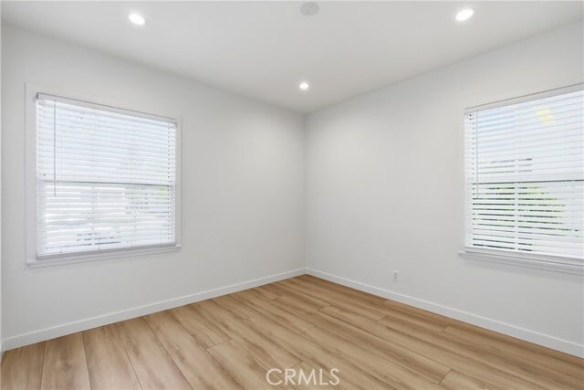 Building Photo - 17546 Kittridge St