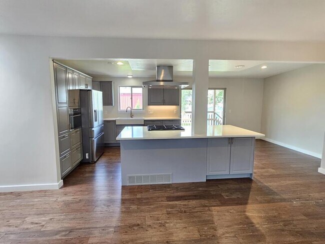 Building Photo - 2809 Banbury Rd