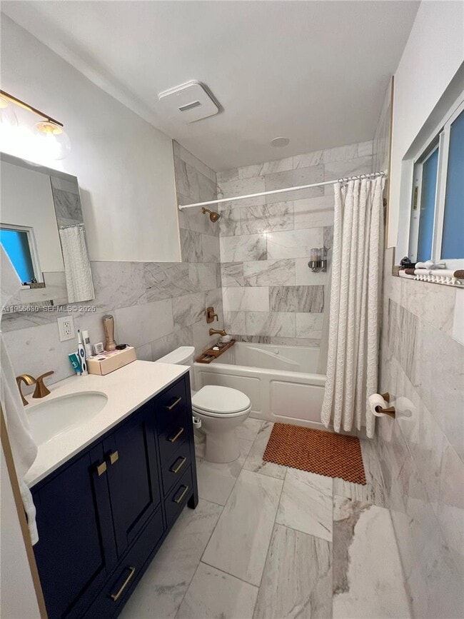 Building Photo - 5450 Sunset Dr