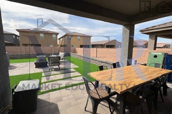 Building Photo - 4Bed/3Bath Home at I10/Wilmot Rd! $199 MOV...