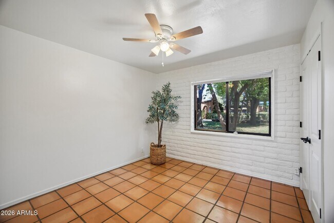 Building Photo - 3012 N 32nd St