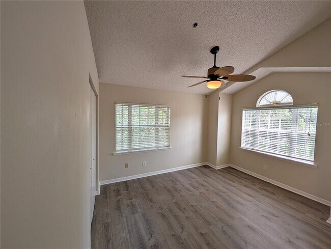 Building Photo - 3002 W Cleveland St