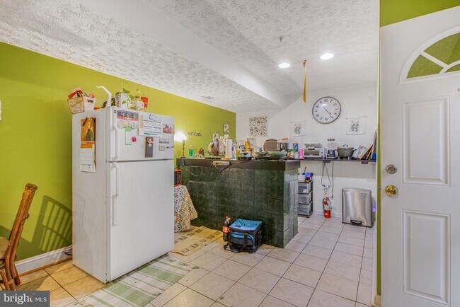 Building Photo - 11809 Old Fort Rd