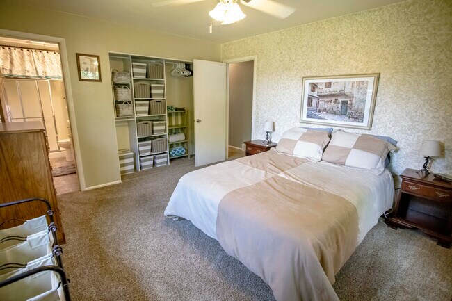 Room #1 - Master with view of closet - 731 Garnet Ave