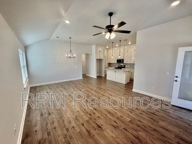 Building Photo - 412 Kearny Ln