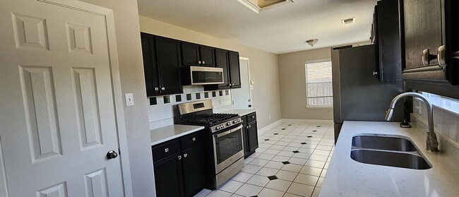 Building Photo - 2515 Eastwood Ln