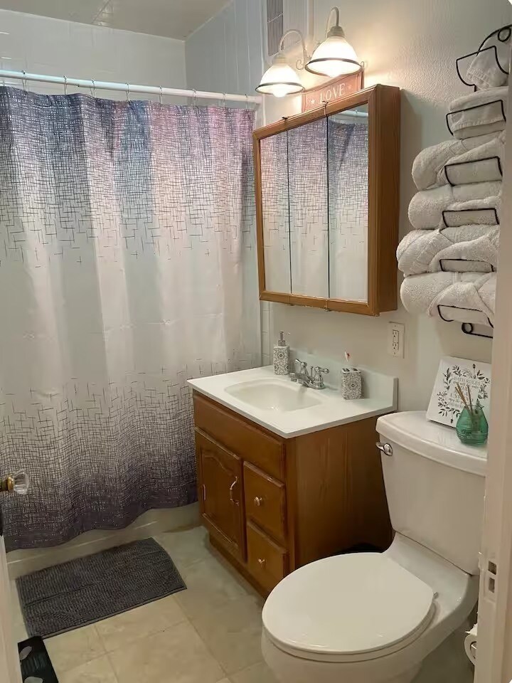 Bath - 503 Main St