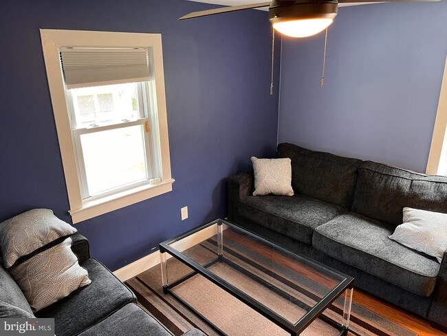Building Photo - 112 Hazelhurst Ave