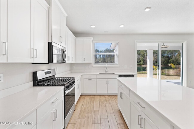 Building Photo - 327 Wambaw Dr