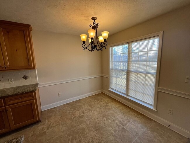 Building Photo - Discover the Perfect Blend of Comfort and ...