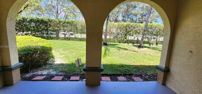 Building Photo - 2403 Centergate Dr