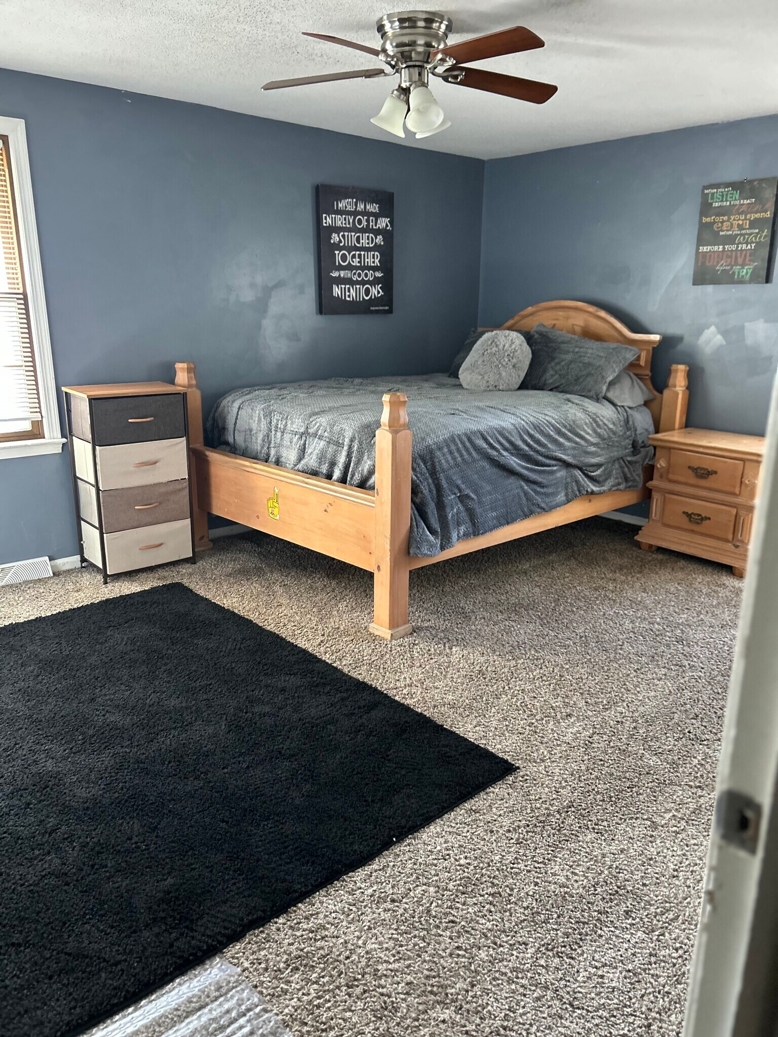 Building Photo - 1205 N Parker St