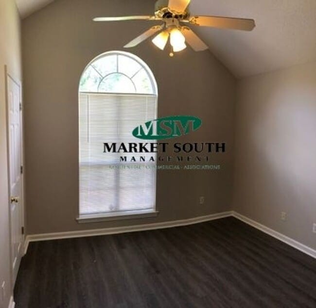 Building Photo - **REDUCED** BEAUTIFUL HOME IN POOLER