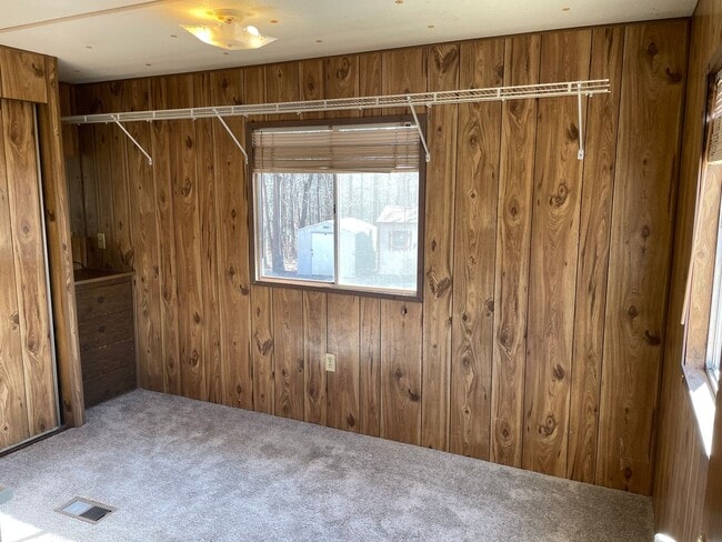 Building Photo - 3 BED, 1.5 BATH MOBILE HOME