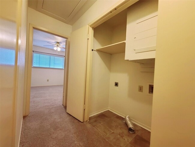 Building Photo - 7409 Brentcove Cir