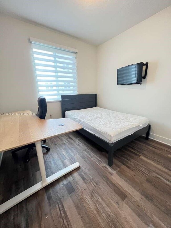 Building Photo - 10229 NW 64th Terrace