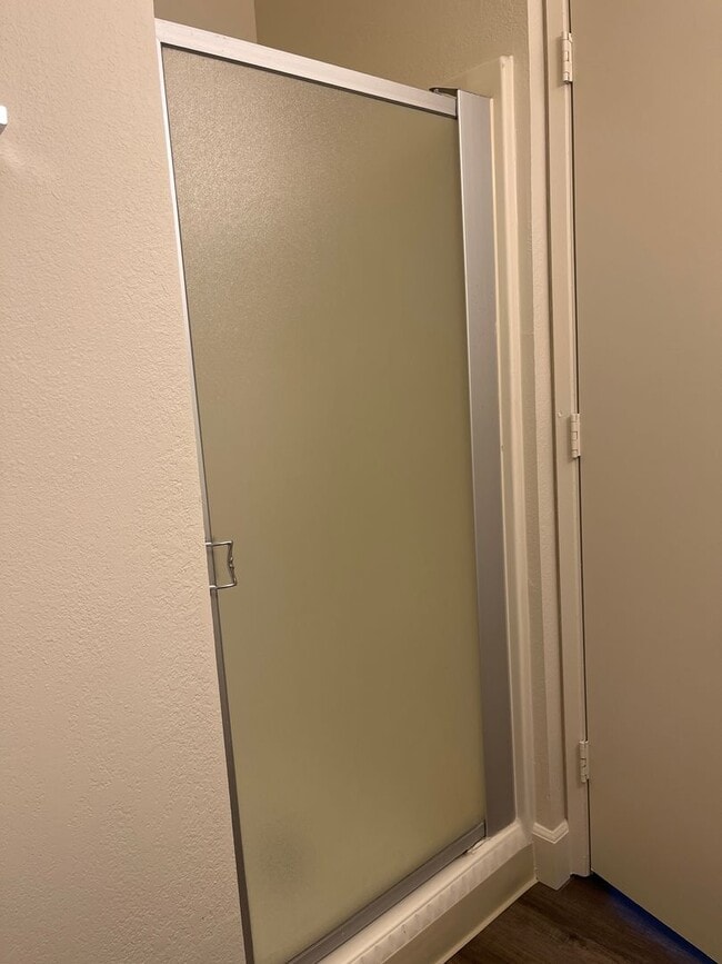 Building Photo - Long Street Townhouse