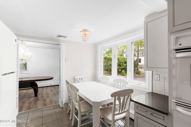 Building Photo - 297 Highland Ave