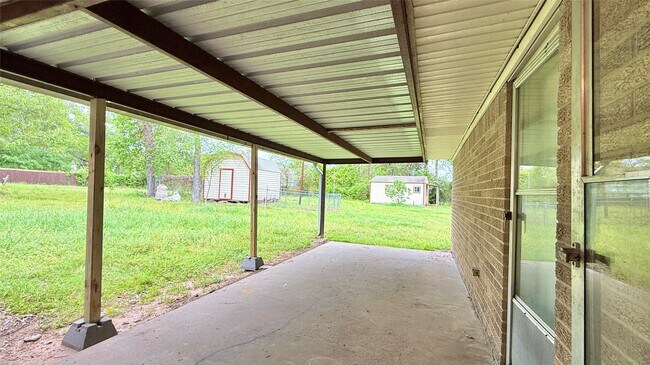 Building Photo - 2043 Cherry Laurel Dr