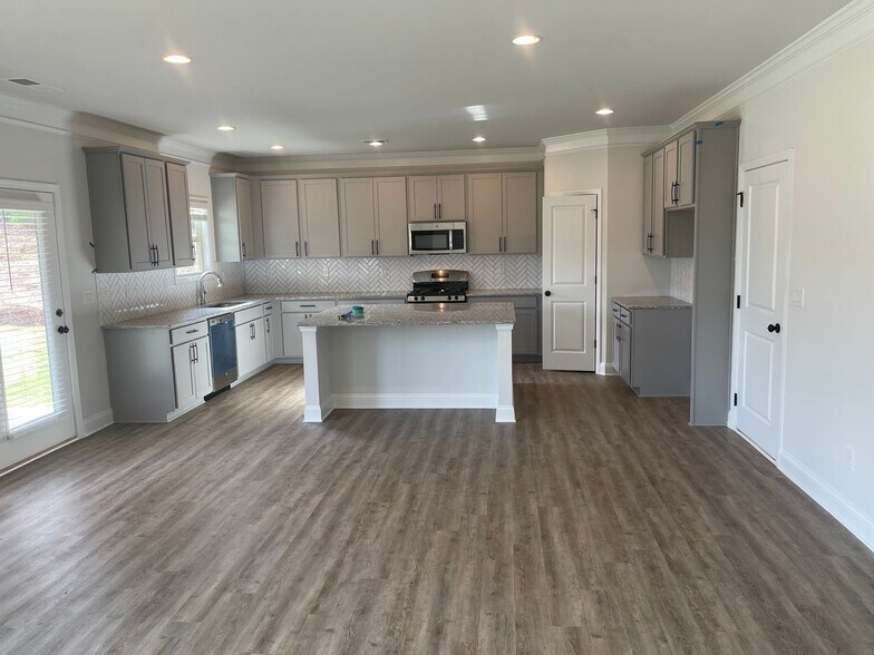 Building Photo - 308 Hudson Chase Ct