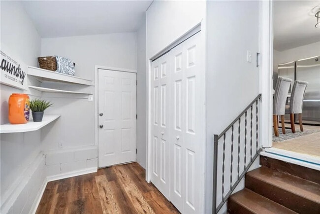 Building Photo - 21507 Court St