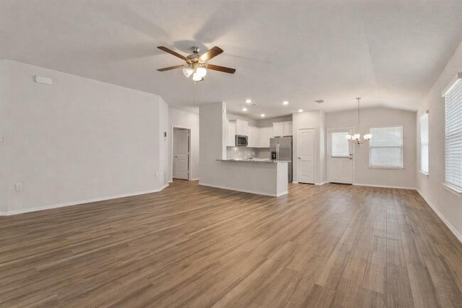 Building Photo - 108 Pivot Dr