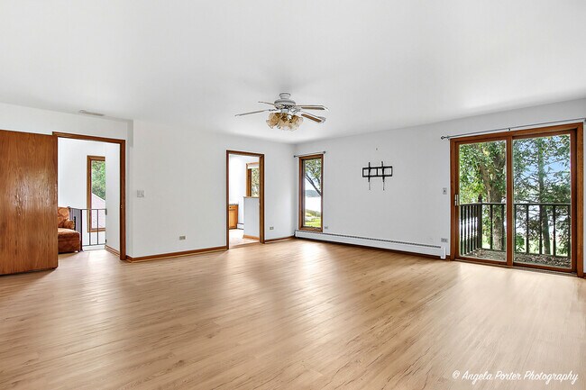 Building Photo - 22806 W Loon Lake Blvd