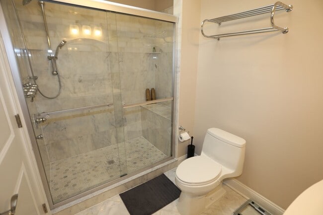 Building Photo - 237 16th St SE