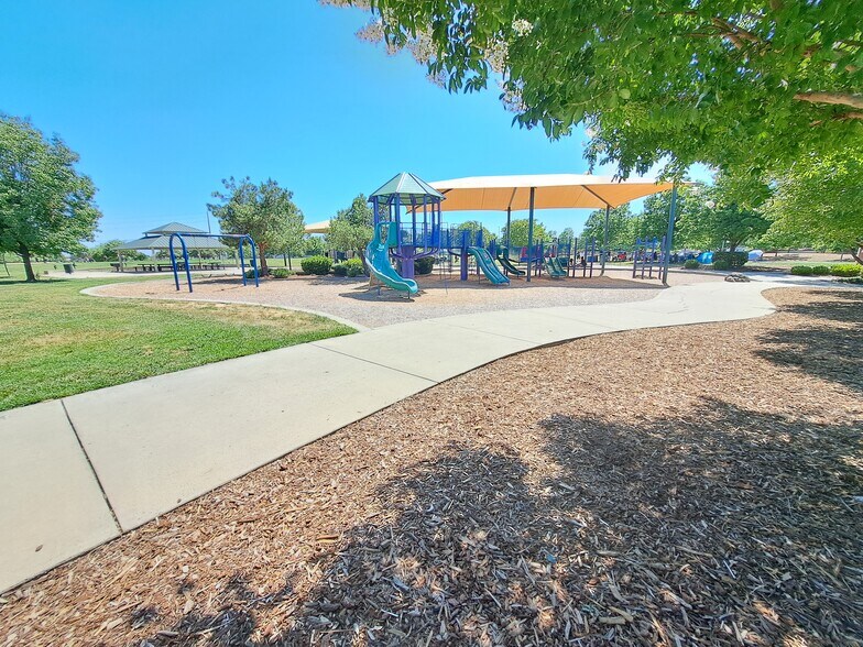 Building Photo - 5020 Trouville Ln