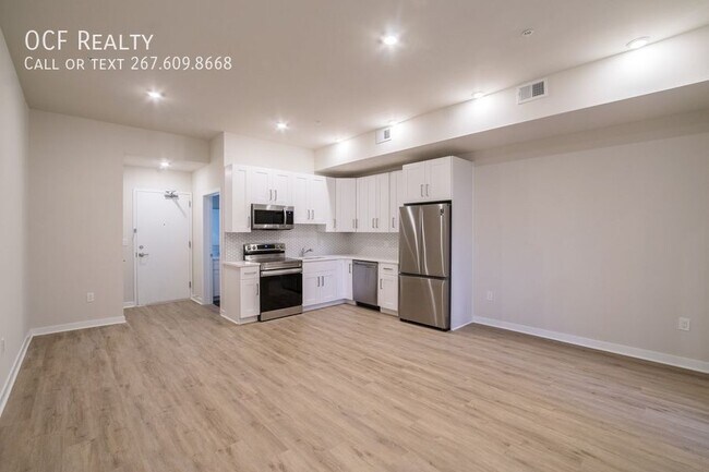 Building Photo - 1330 S Patton St