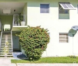 Building Photo - 7610 SW 82nd St