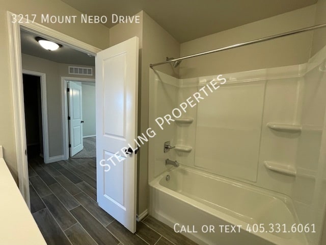 Building Photo - 3217 Mt Nebo Dr