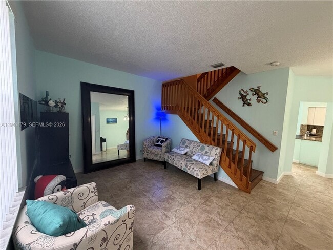 Building Photo - 810 NE 212th Terrace