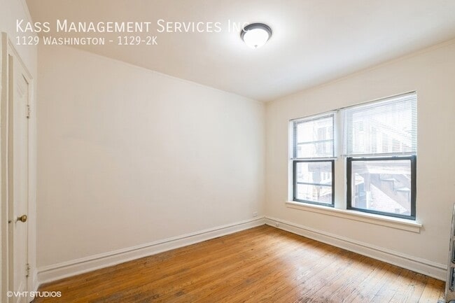 Building Photo - 1129 Washington St