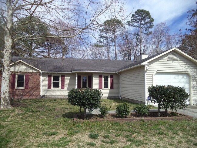 Building Photo - 3 BR 2 BA in Midway Park
