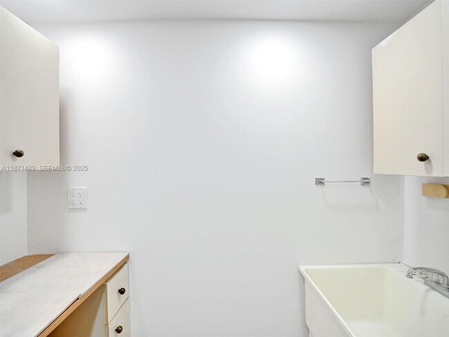 Building Photo - 1891 N 61st Ave