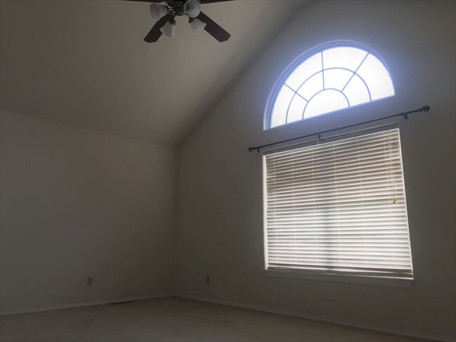 Building Photo - 305 Carmel Valley Way
