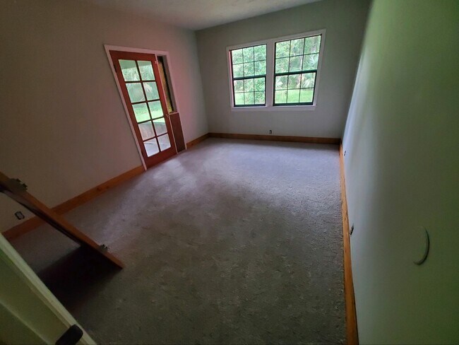 Building Photo - 6060 E Forest Trail Dr