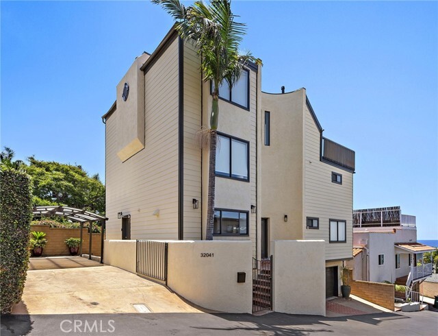 Building Photo - 32041 Point Pl