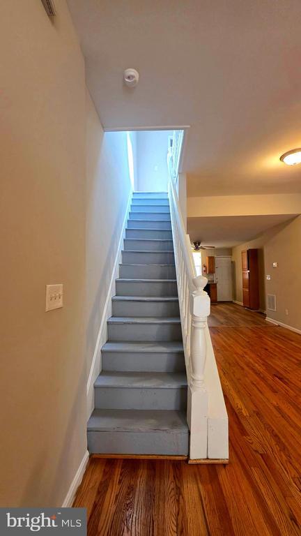 Building Photo - 539 N Luzerne Ave