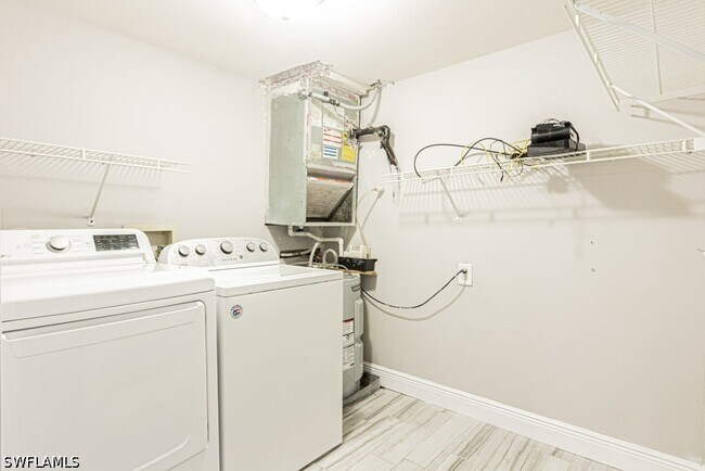 Building Photo - 1392 Churchill Cir