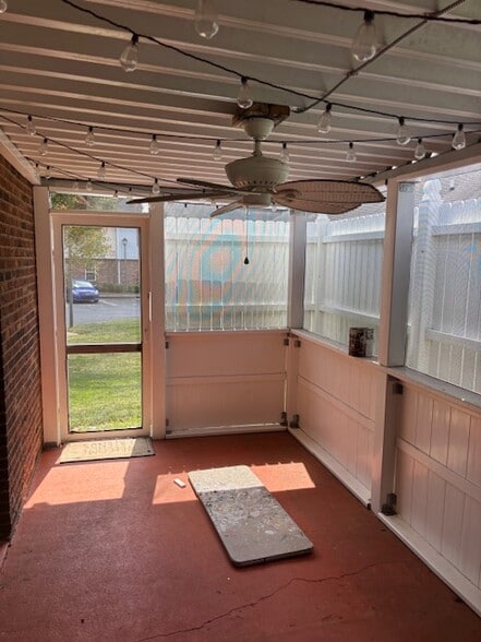 Private back porch - 319 7th Street Pl SW