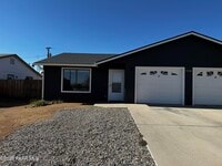 Building Photo - 3260 N Greg Dr