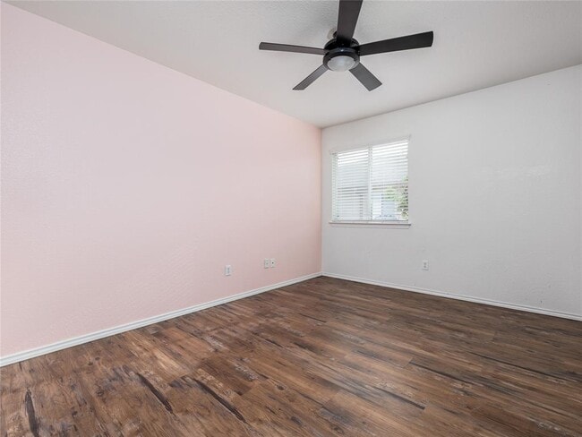 Building Photo - 222 Killian Loop