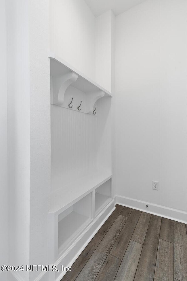 Building Photo - 116 Alston Dr