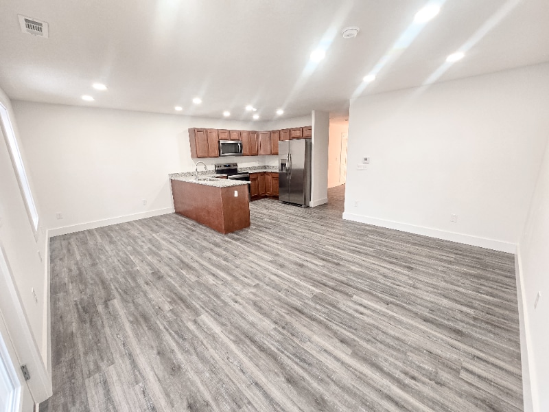 Building Photo - 124 Ivy Trce