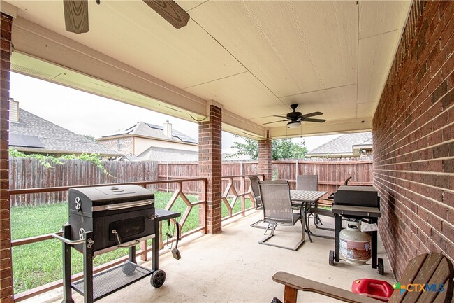 Building Photo - 2513 Jackson Dr