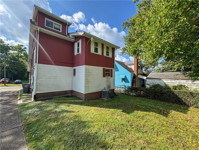 Building Photo - 604 W Laclede Ave