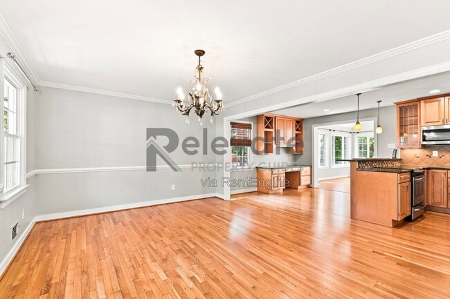Building Photo - 2321 Pleasant Run Dr
